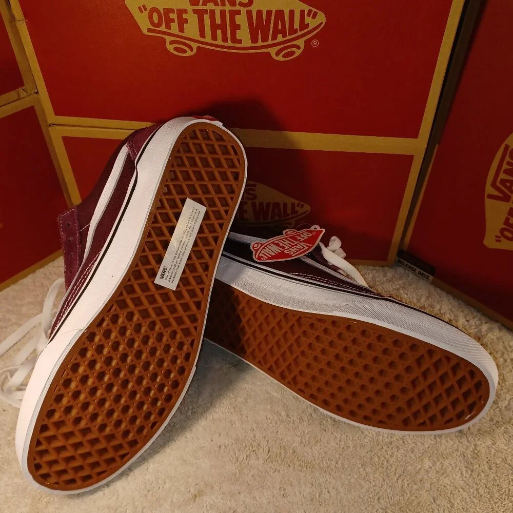 Vans Men's 8/Women's 9.5 Old Skool Dark Purple Canvas/Suede
